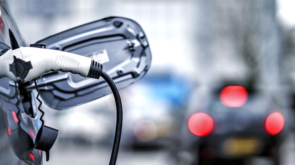 Adani’s e-mobility arm invests over ₹100 cr for creating network of 3,400 EV charging points